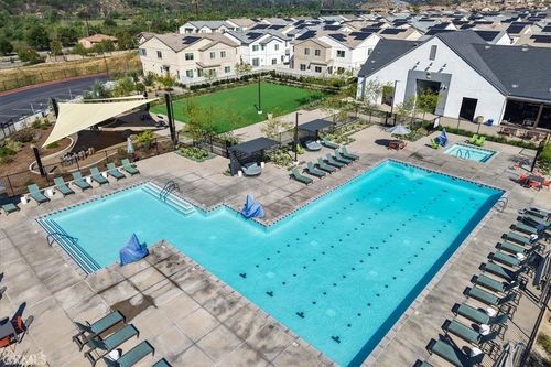 35246 Blossom Pl, Fallbrook, CA, 92028-6557 | Card Image