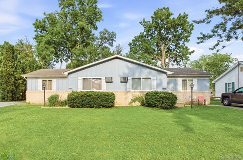 625 S 11th St, Saint Clair, MI, 48079-4920 | Card Image