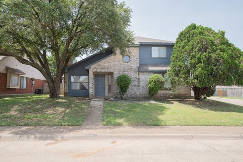 1002 Tracy Ave, Duncanville, TX, 75137-3549 | Card Image