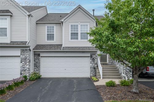 572 Dockside Circle, Holly Township, MI, 48442 | Card Image