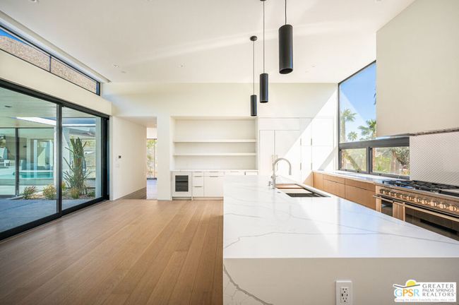 310 W Crestview Dr, House other with 3 bedrooms, 4 bathrooms and 2 parking in Palm Springs CA | Image 21