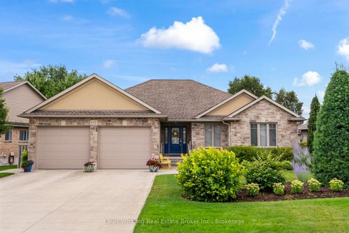 {{alt}} | Card Image