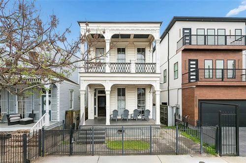 1426 Carondelet St, New Orleans, LA, 70130-4428 | Card Image