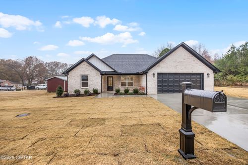 114 Crestview Cv, Trenton, TN, 38382-3413 | Card Image