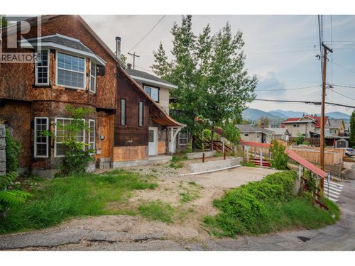562 Spokane St, Trail, BC, V1R3V8 | Card Image