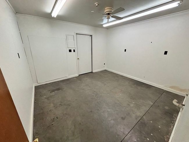 STE-2 - 802 N Barack Obama Blvd, Home with 0 bedrooms, 2 bathrooms and 7 parking in Valdosta GA | Image 9