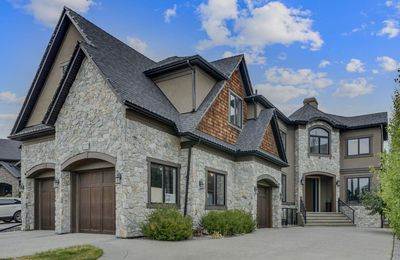 256 Aspen Summit Heath Sw, House detached with 5 bedrooms, 6 bathrooms and 6 parking in Calgary AB | Image 1