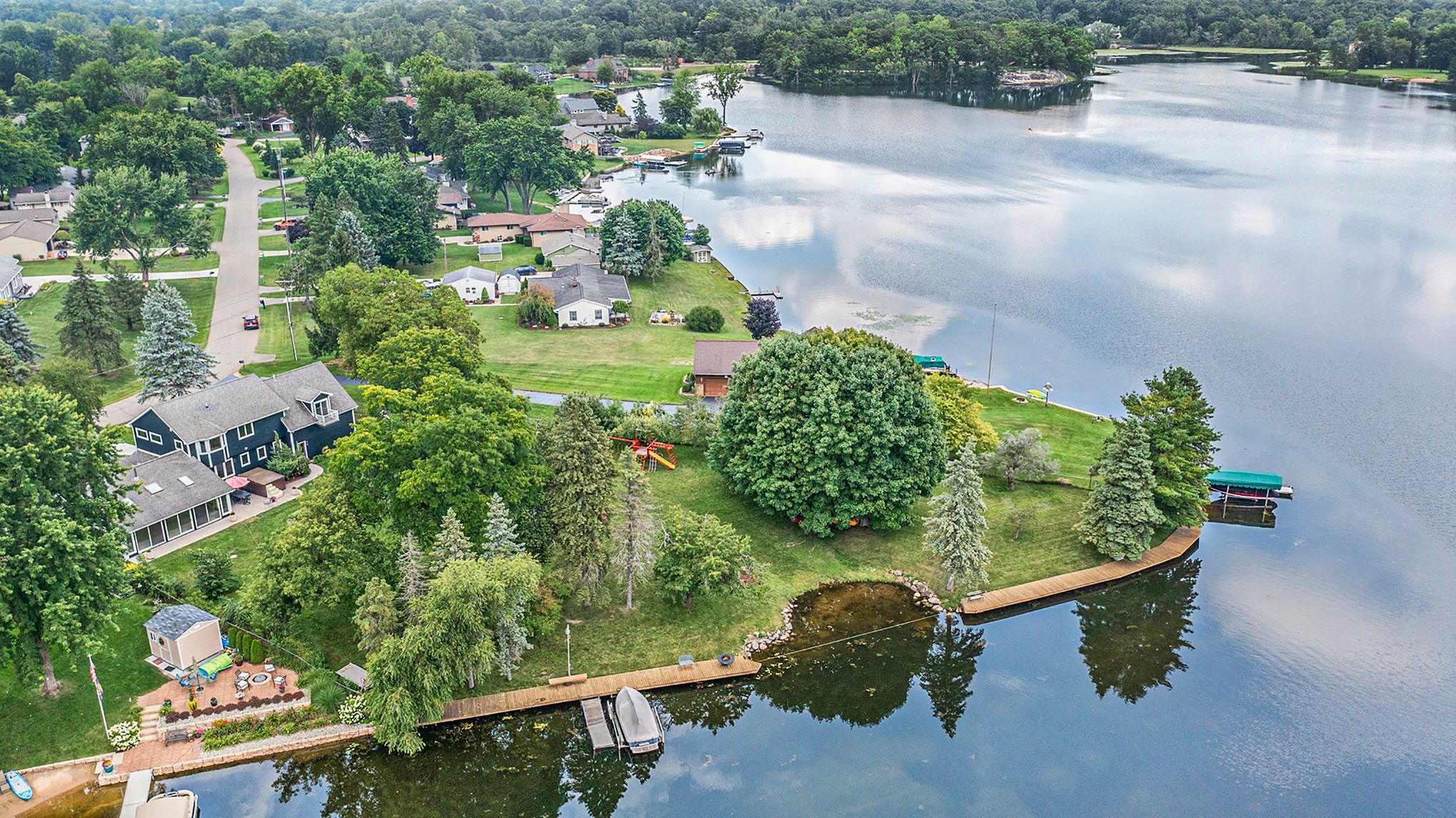 Waumegah Rd, Clarkston, MI 48348