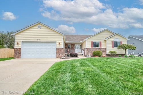 10047 Fox Run Drive, Davison Township, MI, 48423 | Card Image