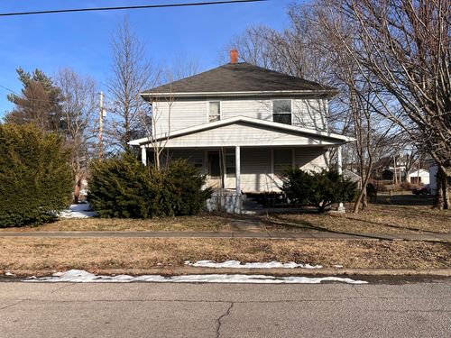 108 Nw 2nd St, Fairfield, IL, 62837-1662 | Card Image