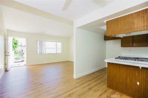 d-16721 Dolores, Huntington Beach, CA, 92649 | Card Image