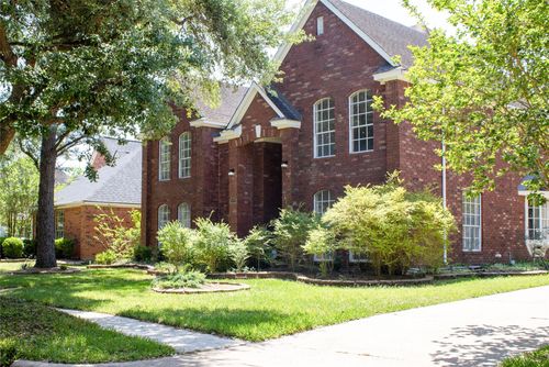 3222 Serene Oak Dr, Sugar Land, TX, 77478-4431 | Card Image