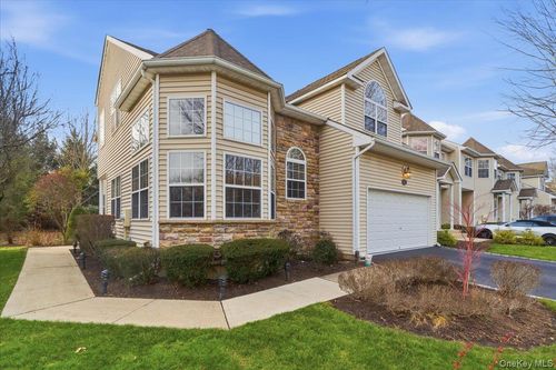 55 Tiffany Way, Smithtown, NY, 11767 | Card Image