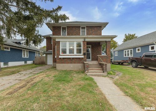 806 Park Pl, Clinton, IA, 52732-3808 | Card Image