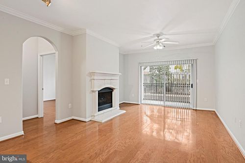 103-12957 Centre Park Cir, HERNDON, VA, 20171-5996 | Card Image