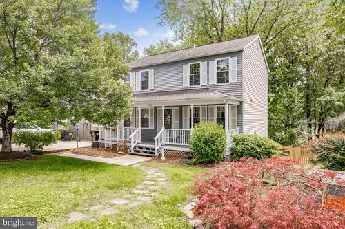 5618 Roundtree Dr, WOODBRIDGE, VA, 22193-3707 | Card Image