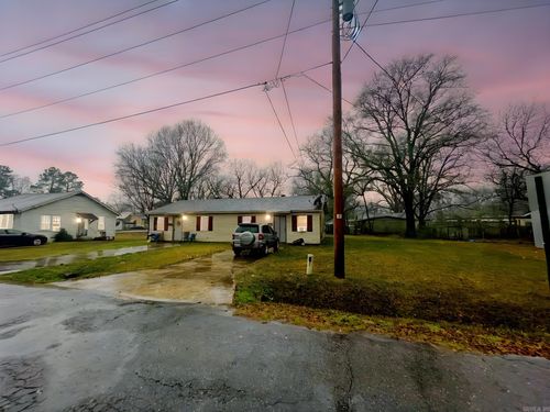 402 N Ferguson St, Hope, AR, 71801-3343 | Card Image