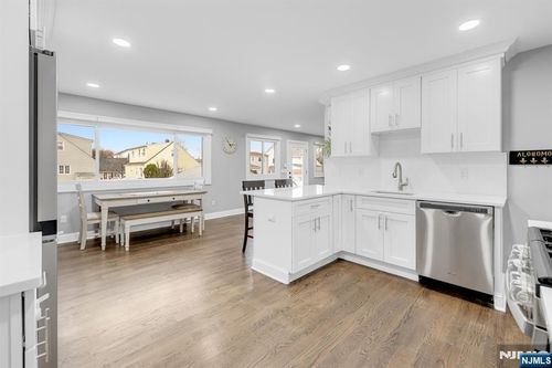 348 Wilson Ave, Lyndhurst, NJ, 07071-3324 | Card Image