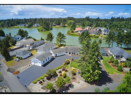 363 Eagle Nest Ct Se, Ocean Shores, WA, 98569-9540 | Card Image
