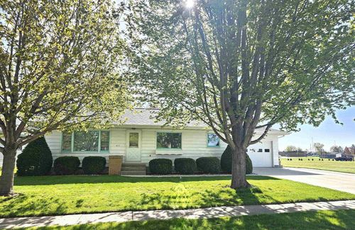 415 High St, Waupun, WI, 53963-1727 | Card Image