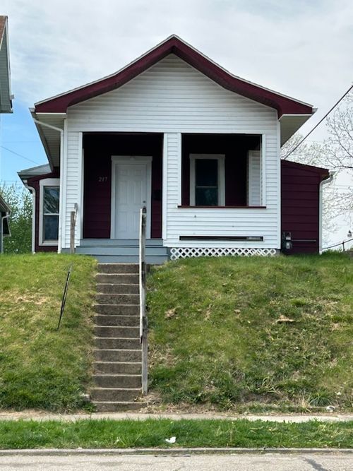 217 S Shaffer St, Springfield, OH, 45506-1415 | Card Image