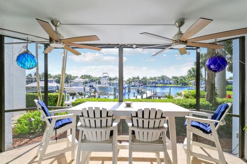 515 Bay Colony Dr N, Juno Beach, FL, 33408-2151 | Card Image