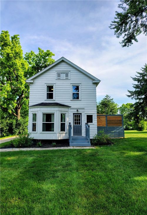 3689 W National Rd, Springfield, OH, 45504-3648 | Card Image