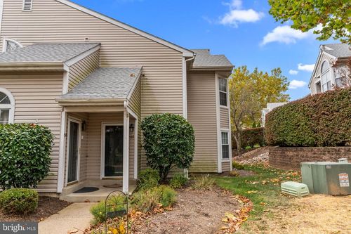 501 Heritage Pl, SOUTHAMPTON, PA, 18966-2556 | Card Image