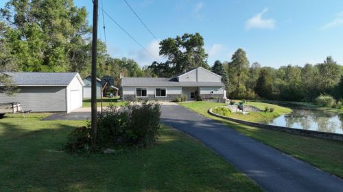 8757 Reiss Dr, Farwell, MI, 48622-8713 | Card Image