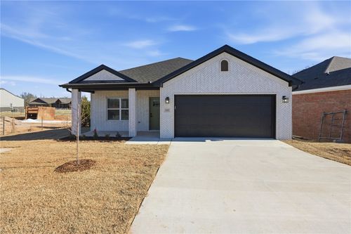 4569 Gibson St, Springdale, AR, 72762-8526 | Card Image