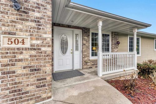 504 Hoel Avenue, STOUGHTON, WI, 53589 | Card Image