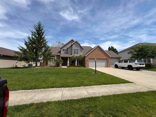 3000 Waterford Ln, Muncie, IN, 47304-9228 | Card Image