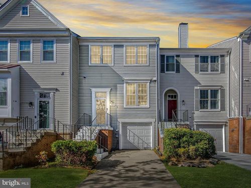 7816 Greenbrook Dr, GREENBELT, MD, 20770-3034 | Card Image