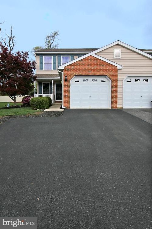 21 Beverly Dr, MYERSTOWN, PA, 17067-3143 | Card Image