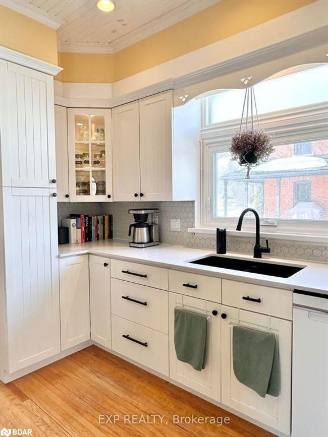 12 Elizabeth St W, House other with 4 bedrooms, 2 bathrooms and 14 parking in Creemore ON | Image 8