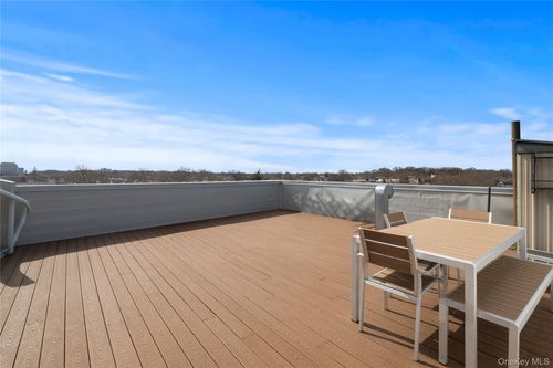 6n-6296 Woodhaven Blvd, Rego Park, NY, 11374-3738 | Card Image