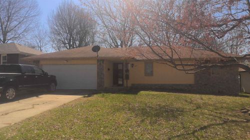 1334 E Nora Street, Springfield, MO, 65803 | Card Image