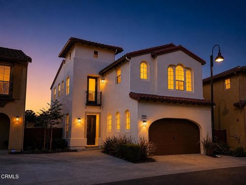 1561 Thorpe Trl, Oxnard, CA, 93036-2564 | Card Image