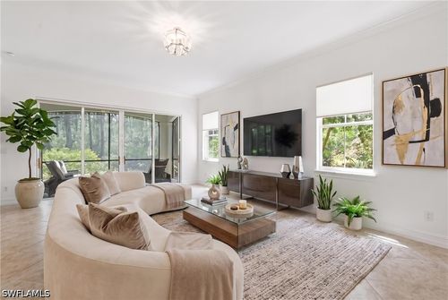 101-2886 Castillo Ct, NAPLES, FL, 34109-3667 | Card Image