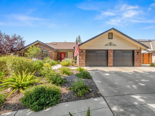 1352 W Palo Alto Ave, Fresno, CA, 93711-1489 | Card Image