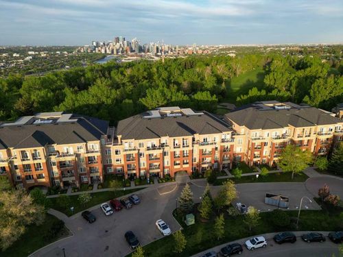 6202-14 Hemlock Crescent, Calgary, AB, T3C2Z2 | Card Image