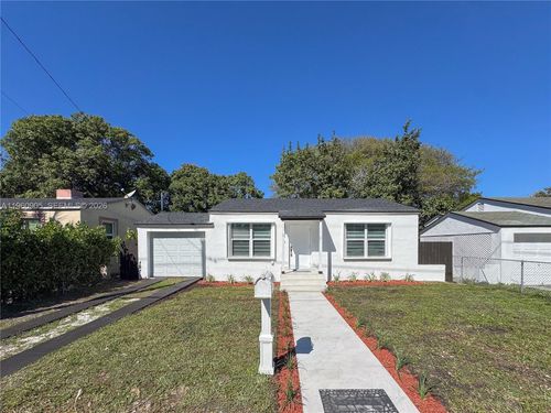 1319 Nw 40th St, Miami, FL, 33142-4838 | Card Image