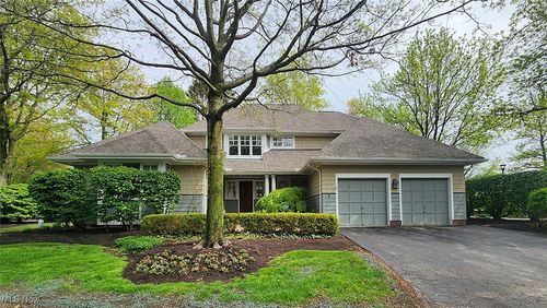 5-5 W Mather Ln, Bratenahl, OH, 44108-1158 | Card Image