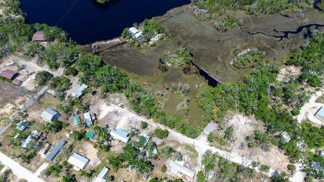 67 Sw 283 Rd Ave, House other with 2 bedrooms, 2 bathrooms and 1 parking in Steinhatchee FL | Image 5