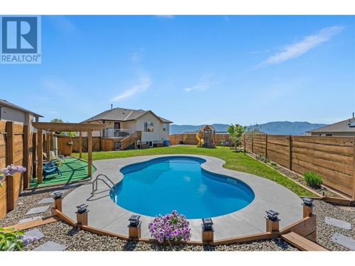 2570 Copper Ridge Way, West Kelowna, BC, V4T2X6 | Card Image