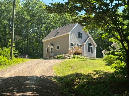 107 Blake Hill Rd, Center Ossipee, NH, 03814-6920 | Card Image