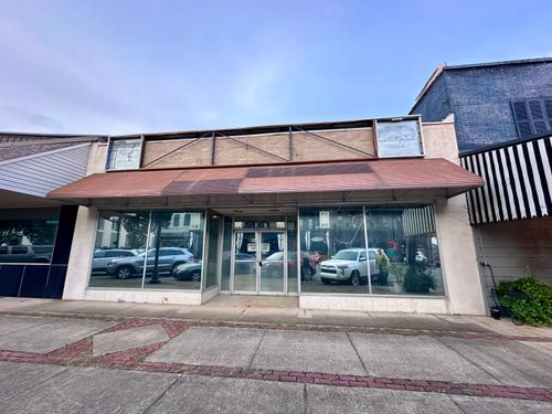 218 N Montgomery Ave, Sheffield, AL, 35660-2707 | Card Image