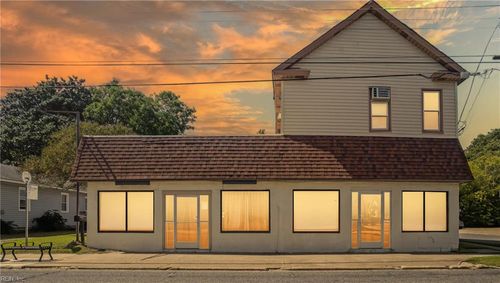 1300 Bainbridge Blvd, Chesapeake, VA, 23324-2236 | Card Image