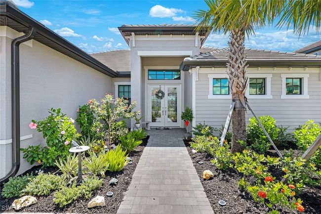11030 Pebble Springs Run, House other with 3 bedrooms, 3 bathrooms and null parking in Fort Myers FL | Image 5