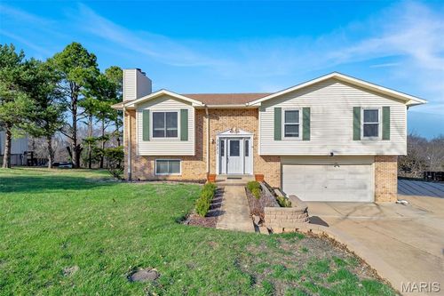 5051 Lancelot Ln, High Ridge, MO, 63049-2829 | Card Image